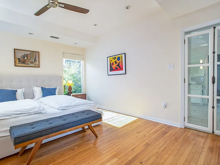 4641 Belclaire Ave — Photo 10