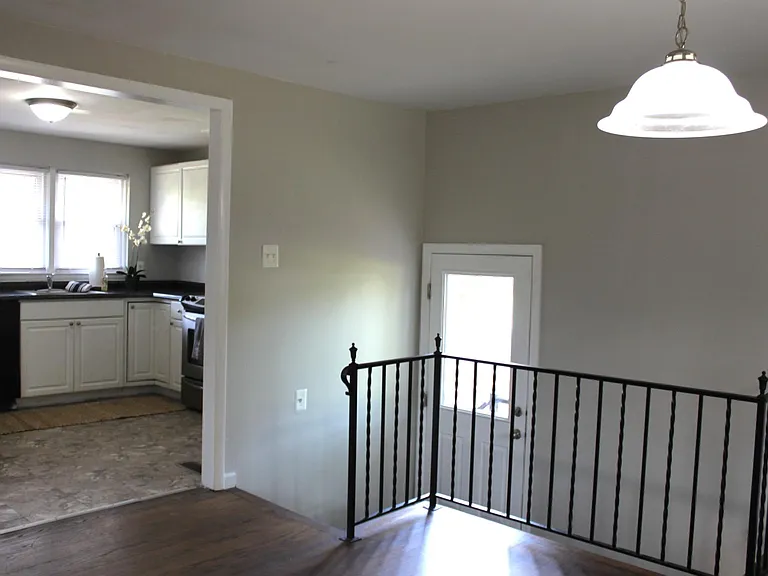 Side Entrance takes you up to the Kitchen or down to the Rec Room