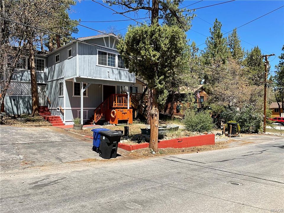 1st image of 230 Vista Ave