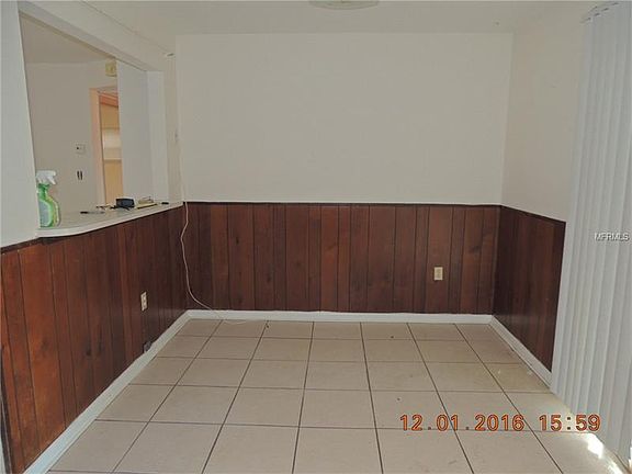 4th image of 1102 Brockway Ave