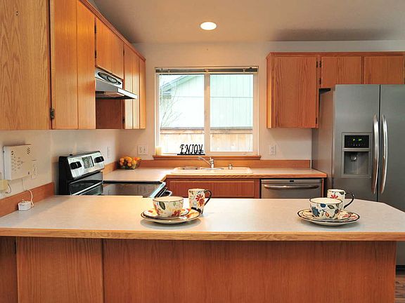 5th image of 9603 NE 84th Way