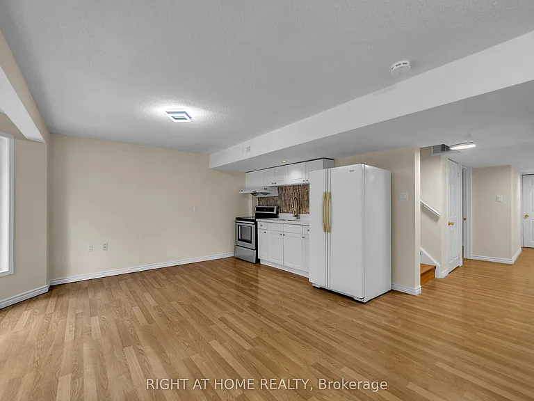 47 Medoc Pl — Photo 10