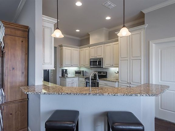 2nd image of 16522 Grand Coteau
