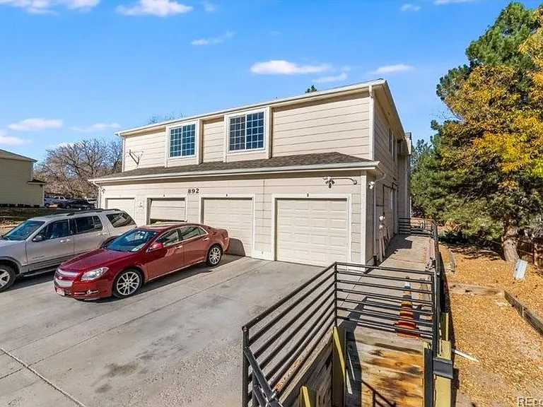 892 S Uravan Ct — Photo 2