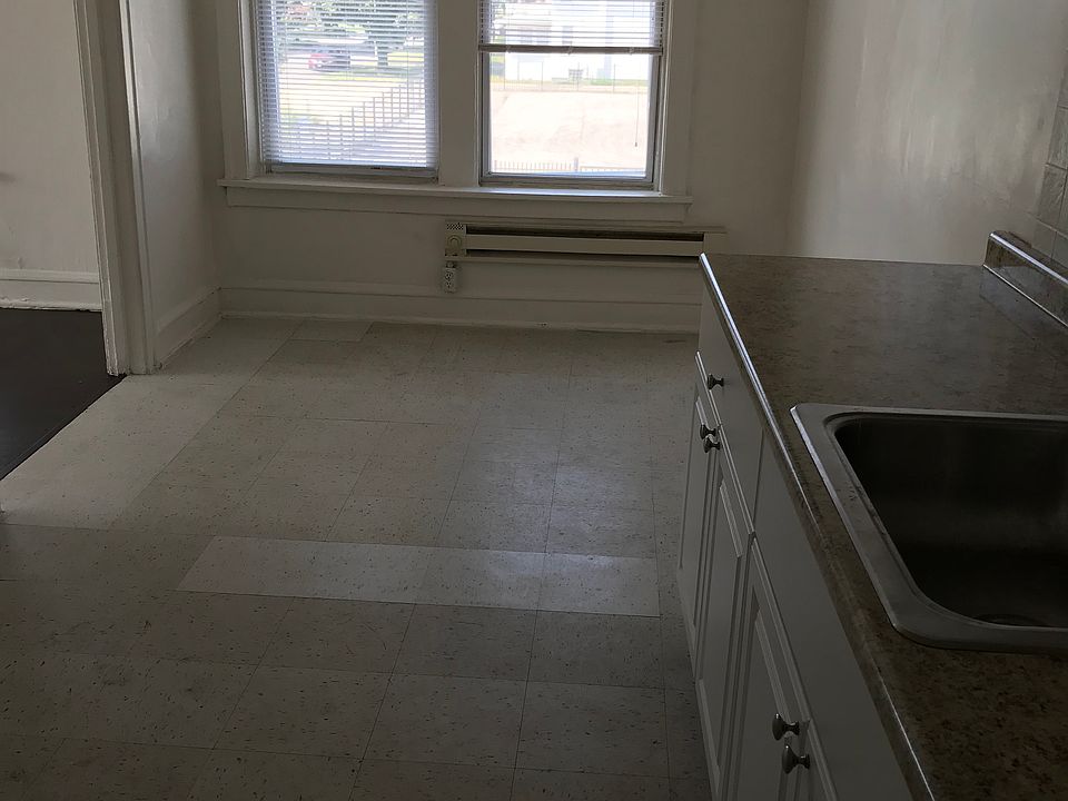 1st image of 5469 W Chicago Ave APT 2