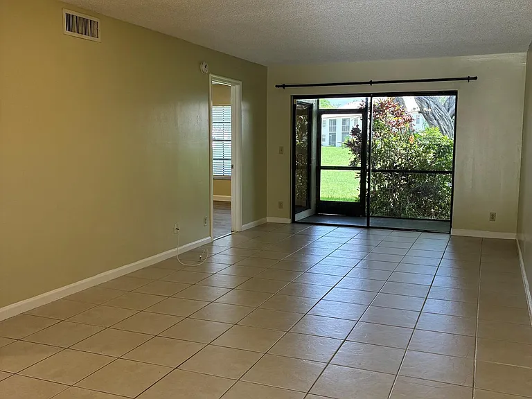 321 Olivewood Pl #121 — Photo 16