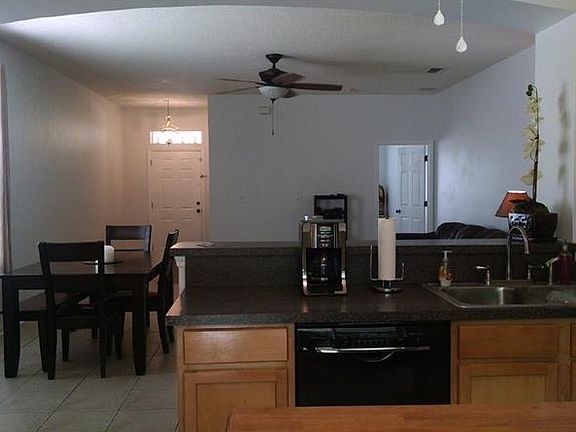 3rd image of 611 Ravenshill Way