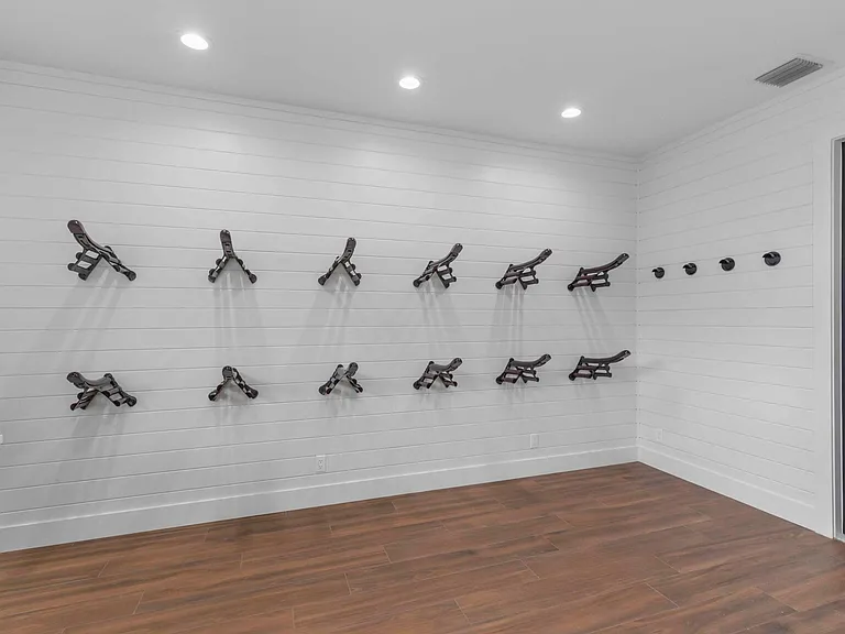 4985 Stables Way — Photo 48