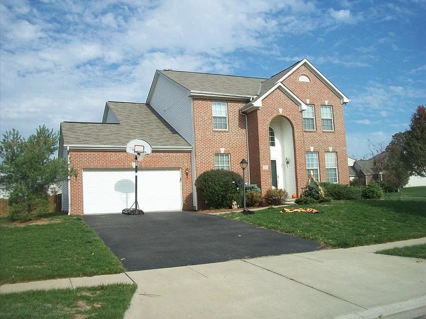 702 Preston Trails Dr, Pickerington, OH 43147 Zillow