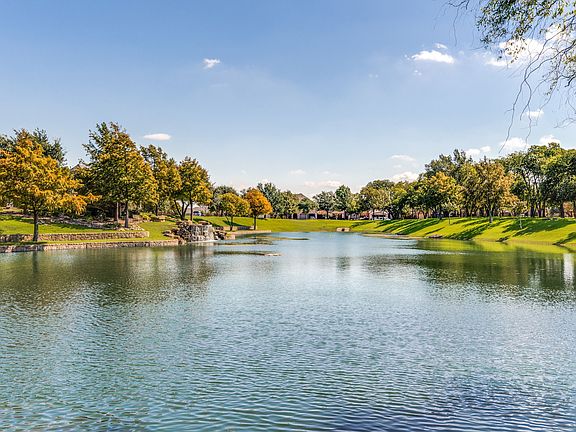 32-emerald-pond-dr-frisco-tx-1-High-Res-25.jpg