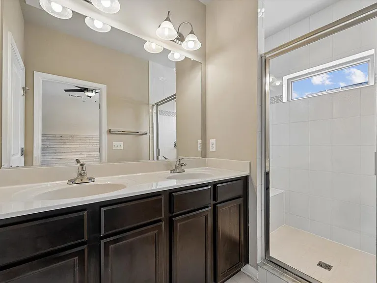 14319 Potomac Heights Ln — Photo 12
