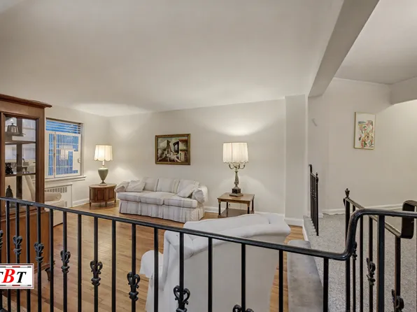 915 East 17th Street image 14 of 29