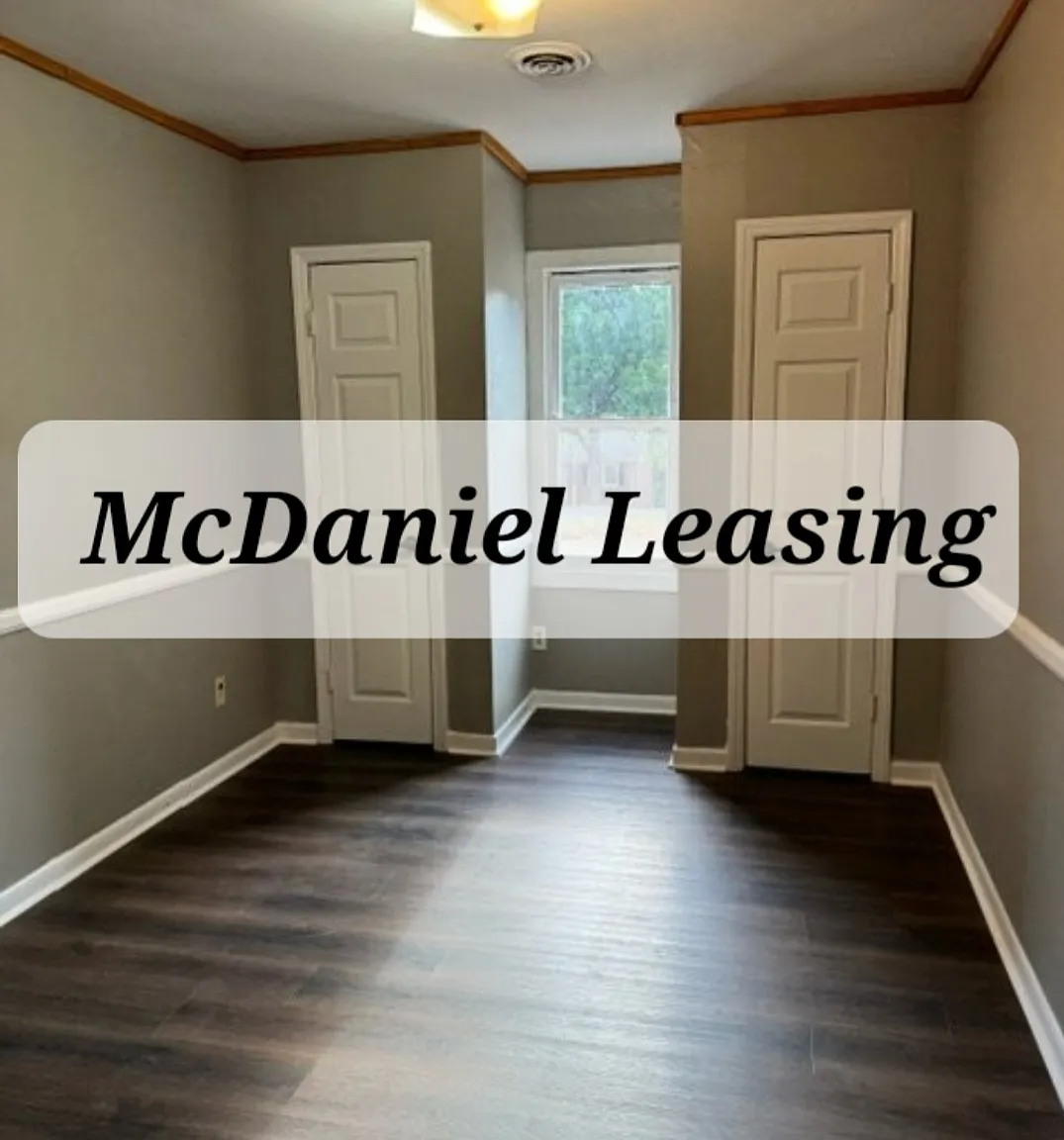 18 Lake Dr — Photo 1