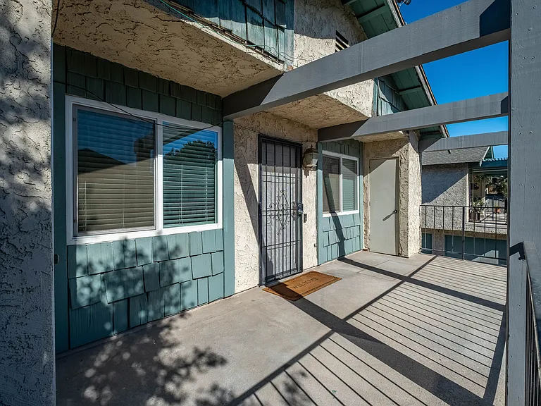 2361 Gonzaga Ln — Photo 18