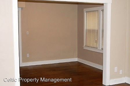 2nd image of 1111 W 40th St APT 2W