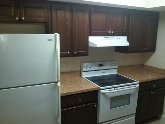 3rd image of 11618 NW 35th Ct