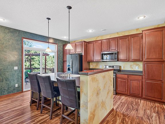 3rd image of 1779 Fescue Ct