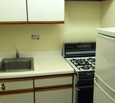 2nd image of 135 E 54th St APT 11J