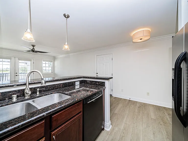 506 Canyon Dr #2 — Photo 5