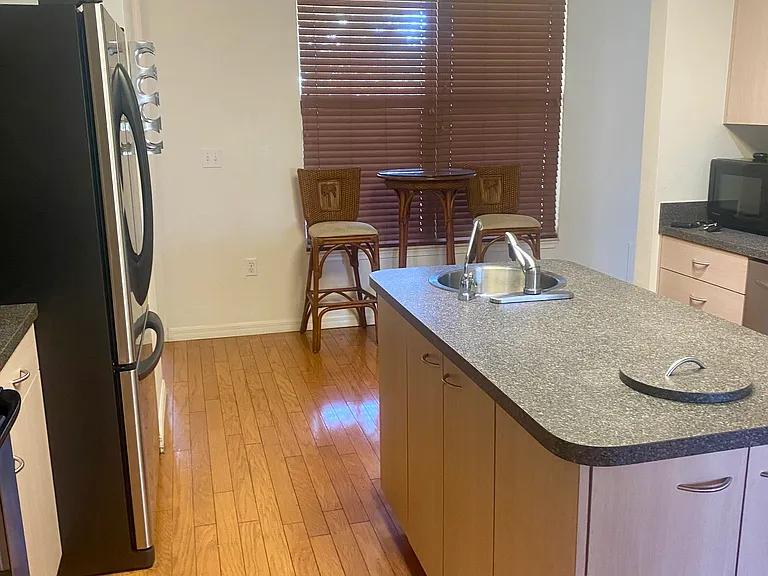 2290 Emperor Dr — Photo 5