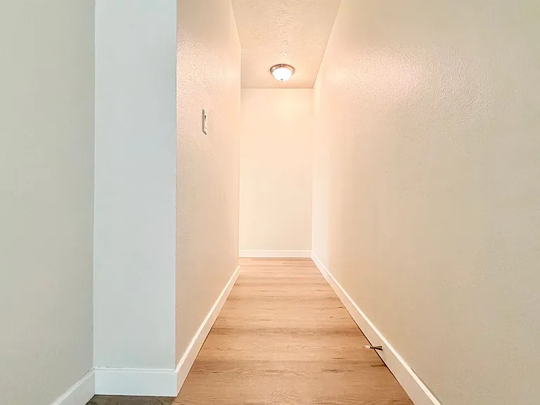 7060 SW Montauk Cir — Photo 8