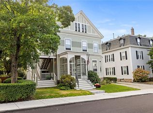 17 Everett St, Newport, RI 02840