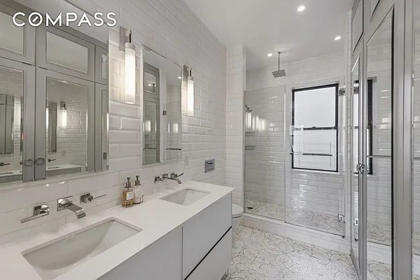 Sold by Compass | media 17