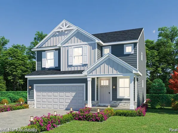 900 Machnik Dr, Chelsea, MI 48118