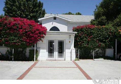1st image of 7412 Balboa Blvd