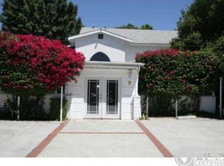 7412 Balboa Blvd, Lake Balboa, CA 91406