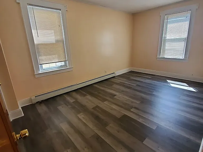 93 W Allen St #5D — Photo 3