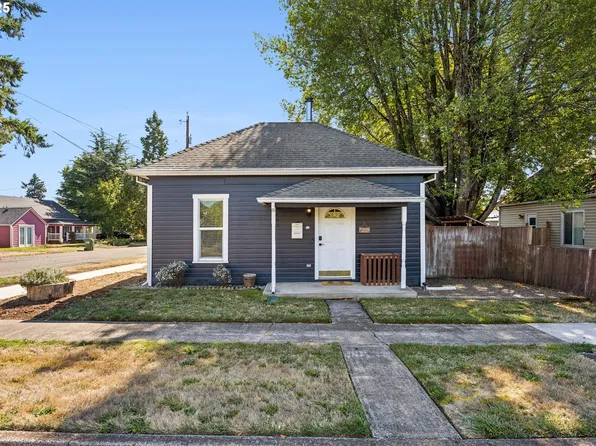 200 W 3rd St, Newberg, OR 97132