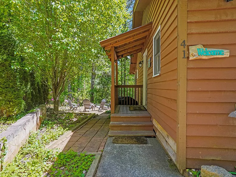 41 Courtside Ct — Photo 28
