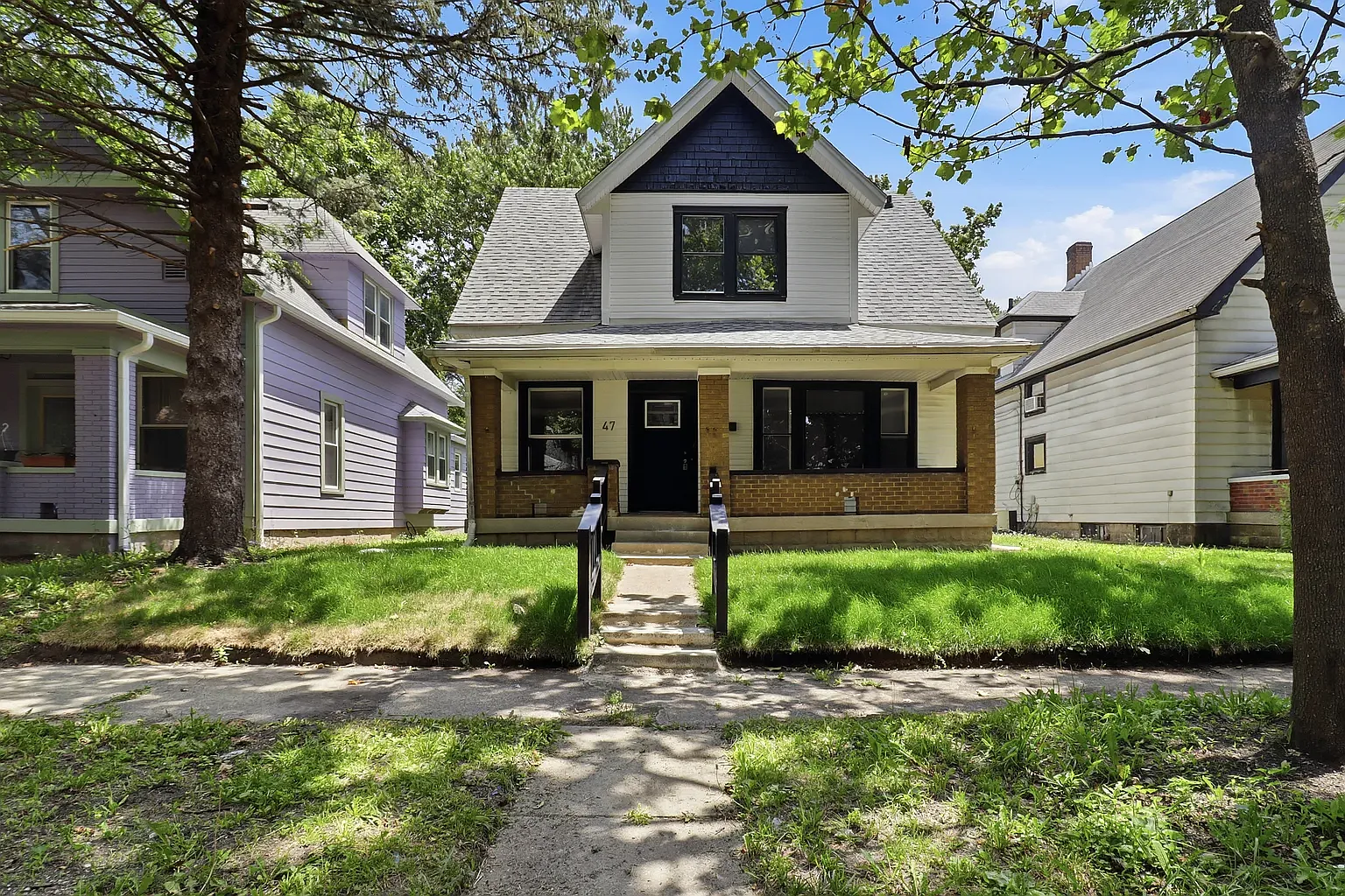 4 bed, 2176 sqft, $2,100 — Photo 1