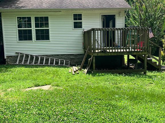 2nd image of 311 Oak St