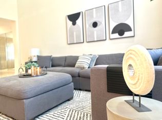 18210 Hatteras St, Tarzana, CA 91356