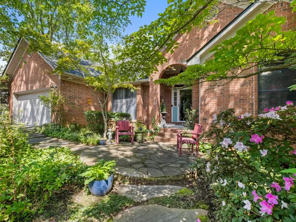 27 Tennyson Ct, N Little Rock, AR 72116