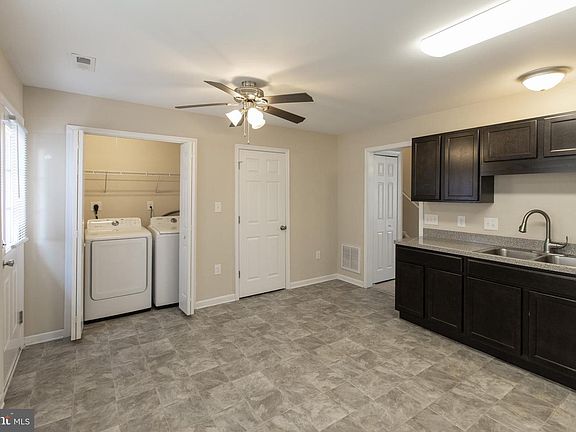 5th image of 9806 W Midland Way