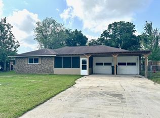 1005 E Grace St, Gonzales, LA 70737