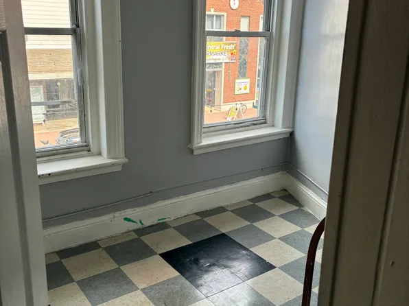 220 E Main St #2, Bound Brook, NJ 08805