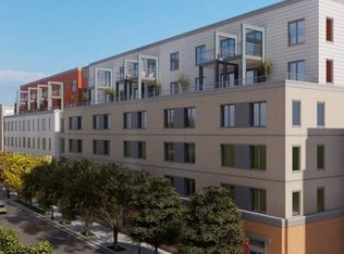 1112 1st St #102, Alexandria, VA 22314