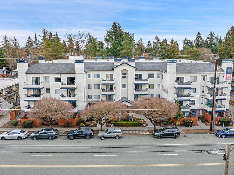 The Ashford Apartments — Photo 21