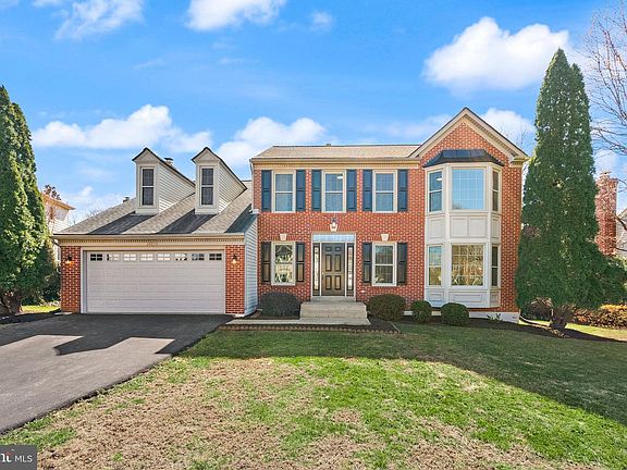 3rd image of 14379 Round Lick Ln