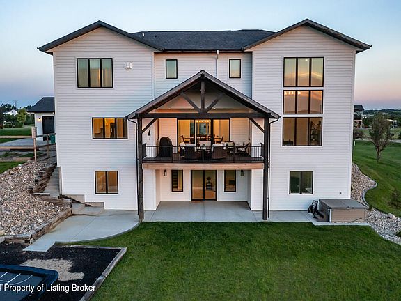 3rd image of 330 Watercress Ave