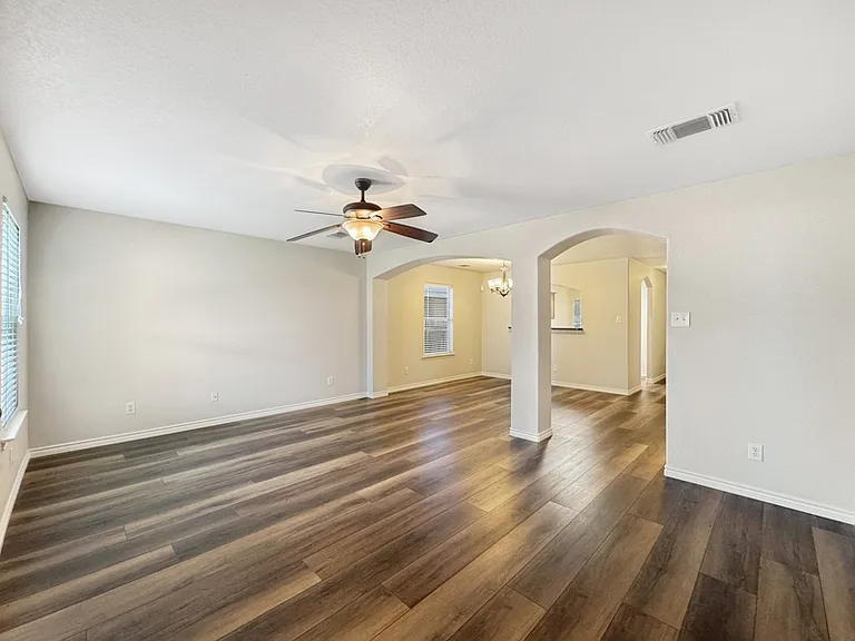 6910 Hallie Spirit — Photo 15