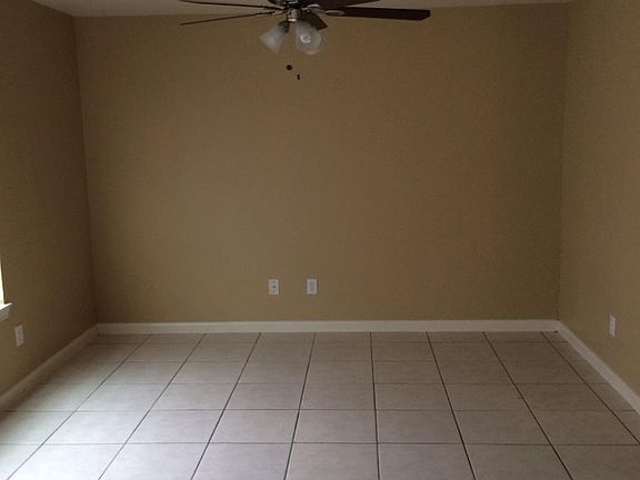 3rd image of 4926 N Cancun Dr