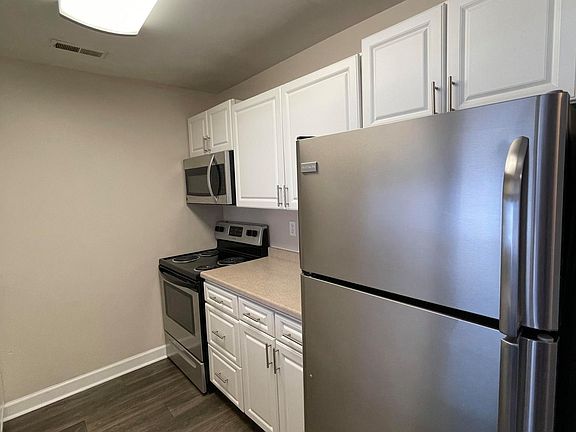 3rd image of 13680 Carmella Ln APT E