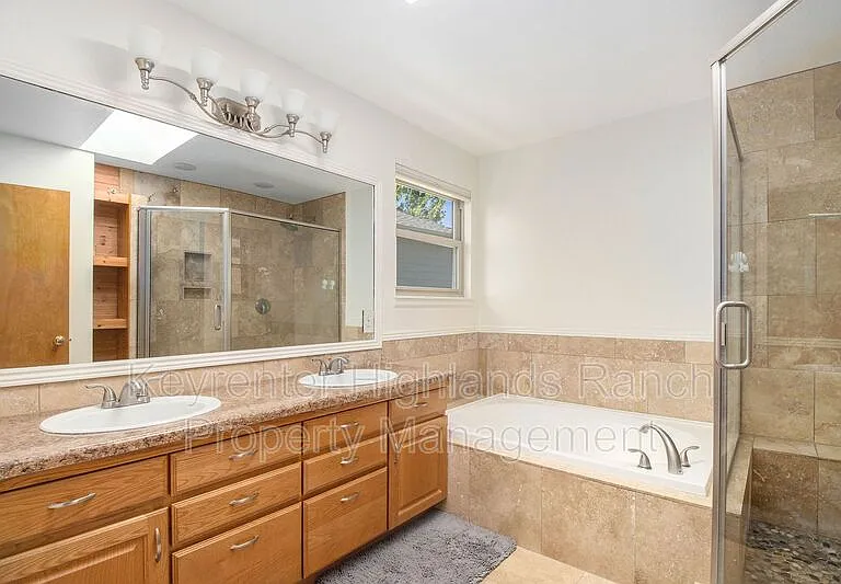 9765 Spring Hill St — Photo 13