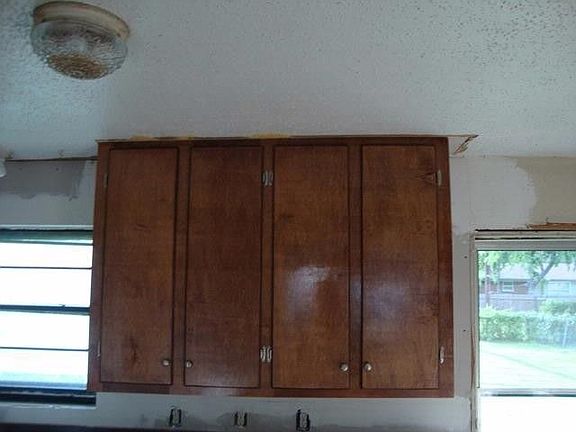 5th image of 1603 Lynn Dr