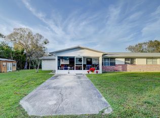 702 Sharon Ter, Fort Pierce, FL 34982